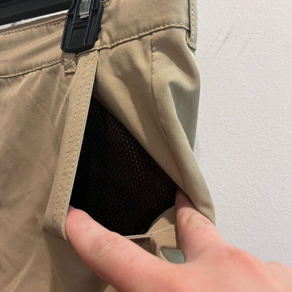 Old Navy Boys Beige Chino Shorts 16 Dry Quick Zip Flat Front Slash Pockets - Picture 5 of 7